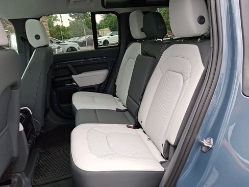 Certified 2026 Land Rover Defender 110 S AWD/4WD image 20