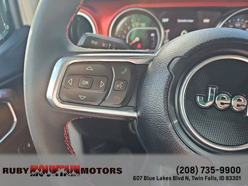 Used 2023 Jeep Gladiator Rubicon w/ Cold Weather Group image 20