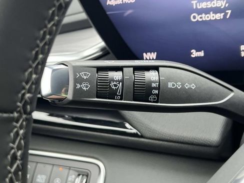 Used 2026 Buick Enclave Preferred w/ Power Package image 27