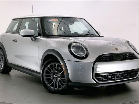 Used 2026 MINI Cooper 2-Door Hardtop FWD image 1