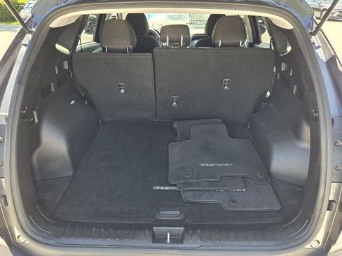 Used 2022 Hyundai Tucson SEL FWD image 16