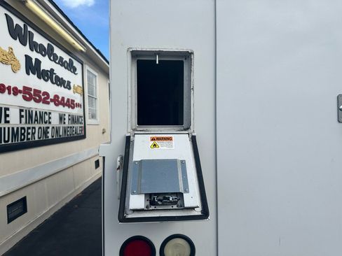 Used 2016 Ford Transit 350 138 DRW w/ Interior Upgrade Package image 28