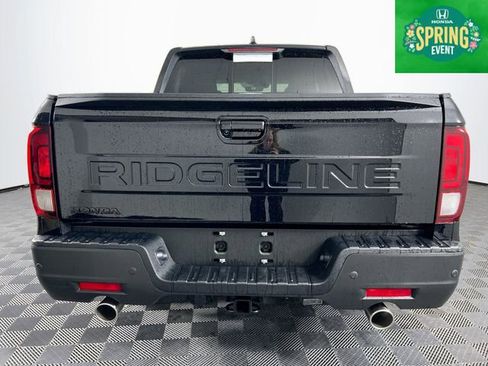 New 2026 Honda Ridgeline Black Edition image 4