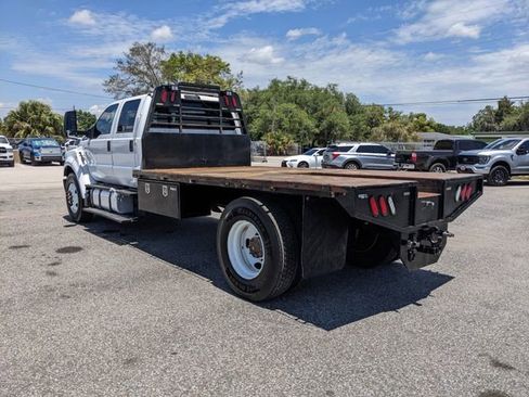 Used 2021 Ford F750 2WD Crew Cab Super Duty image 6