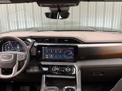 Used 2025 GMC Sierra 3500 Denali w/ Denali Reserve Package image 36