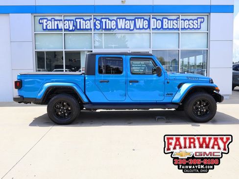 Used 2022 Jeep Gladiator Sport AWD/4WD image 1