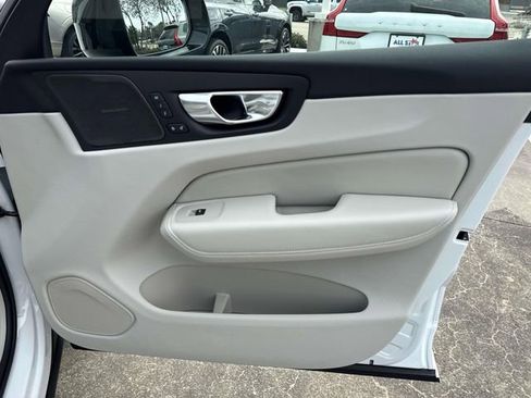 New 2026 Volvo XC60 B5 Ultra w/ Climate Package AWD/4WD image 17
