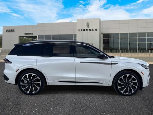 New 2026 Lincoln Nautilus Black Label AWD/4WD image 2
