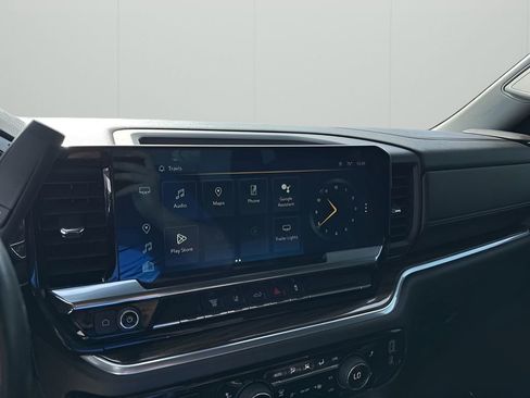 Used 2024 Chevrolet Silverado 3500 LT w/ Convenience Package image 34