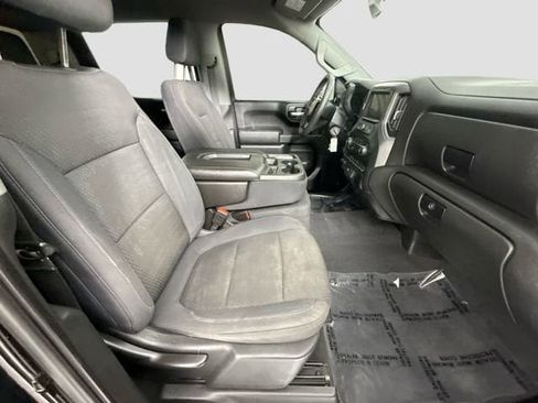 Used 2019 Chevrolet Silverado 1500 Custom Trail Boss w/ Custom Convenience Package AWD/4WD image 26