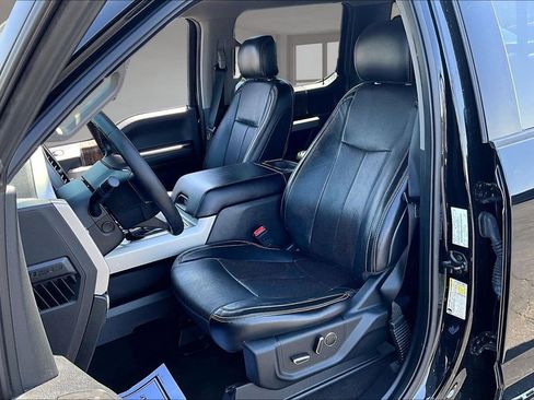 Used 2018 Ford F150 Lariat w/ Equipment Group 502A Luxury AWD/4WD image 26