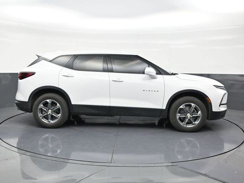 Used 2023 Chevrolet Blazer LT FWD image 6