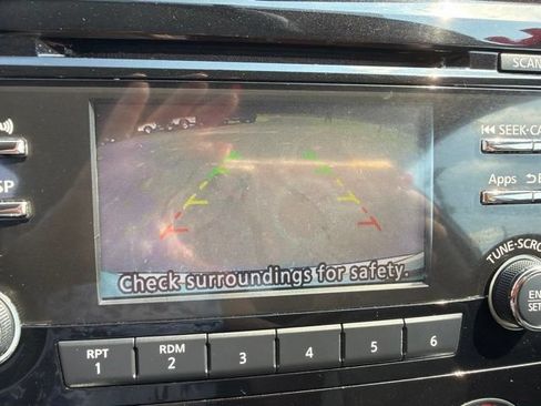 Used 2016 Nissan Rogue S w/ S Family Package FWD image 16