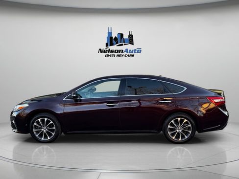 Used 2018 Toyota Avalon XLE image 9