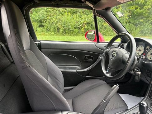 Used 2002 MAZDA MX-5 Miata RWD image 29