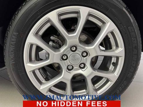 Used 2022 Jeep Compass Latitude image 9