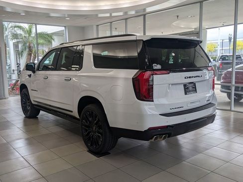 New 2026 GMC Yukon XL Denali w/ Sun & Power Step Package image 7
