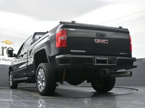 Used 2019 GMC Sierra 2500 Denali w/ Duramax Plus Package AWD/4WD image 55