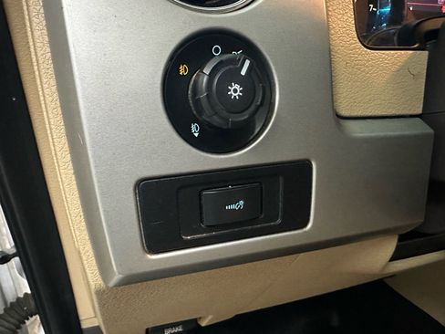 Used 2014 Ford F150 Lariat w/ Equipment Group 501A Mid image 34