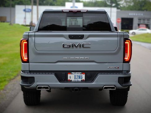 Used 2024 GMC Sierra 1500 AT4 w/ Technology Package AWD/4WD image 6