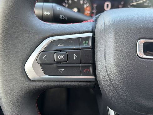 Used 2025 Jeep Compass Trailhawk image 20