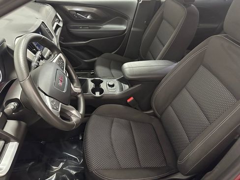 Used 2024 GMC Terrain SLE image 10