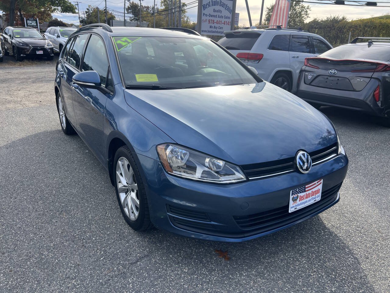 Used 2017 Volkswagen Golf S AWD/4WD image 5