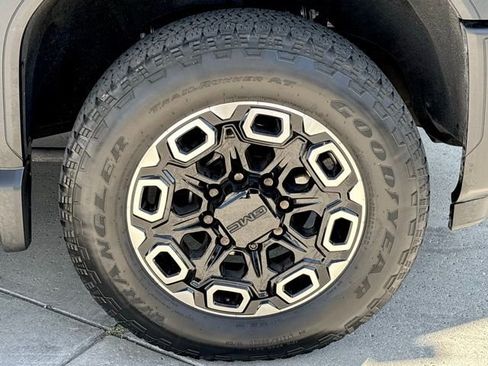 Certified 2024 GMC Sierra 2500 Denali w/ Denali Reserve Package image 30