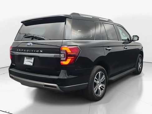 Used 2024 Ford Expedition Limited image 10
