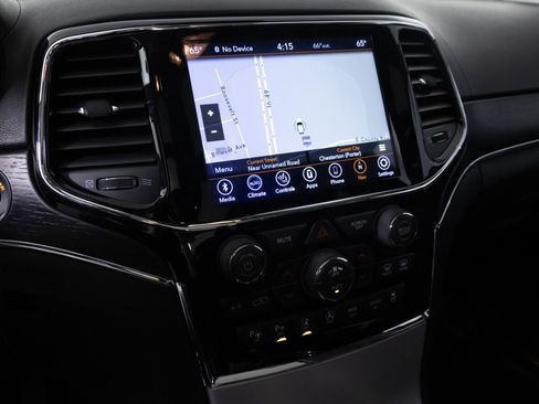 Used 2020 Jeep Grand Cherokee Summit image 23