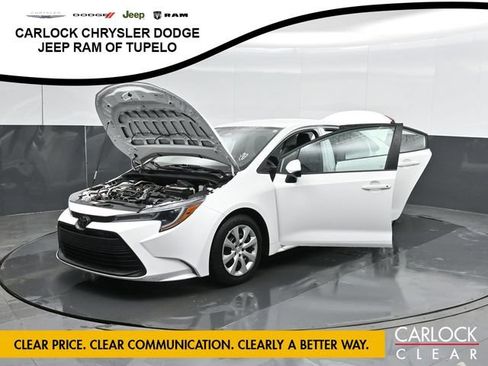 Used 2024 Toyota Corolla LE FWD image 63