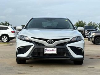 Used 2022 Toyota Camry SE FWD video 2