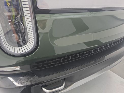 Used 2024 Rivian R1S Adventure AWD/4WD image 39