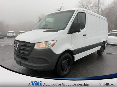 Used 2026 Mercedes-Benz Sprinter 2500 image 4