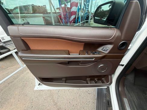 Used 2022 Ford Expedition King Ranch AWD/4WD image 27
