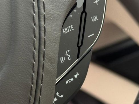 Used 2020 Lincoln MKZ w/ Convenience Package image 12