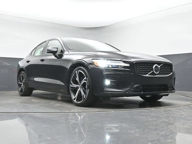 Used 2023 Volvo S60 B5 Ultimate w/ Protection Package Premier FWD image 35