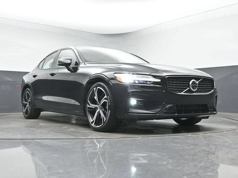 Used 2023 Volvo S60 B5 Ultimate w/ Protection Package Premier FWD image 35