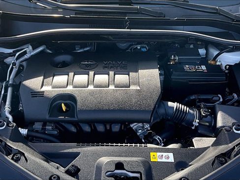 Used 2020 Toyota C-HR Limited FWD image 8