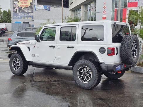 New 2026 Jeep Wrangler Unlimited Rubicon w/ Technology Group image 5