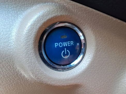 Used 2011 Toyota Highlander Limited AWD/4WD image 15
