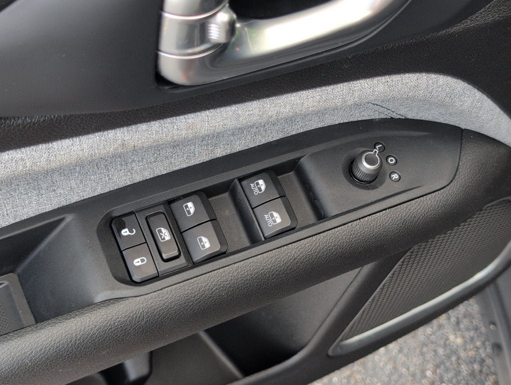 Used 2025 Jeep Compass Sport AWD/4WD image 18