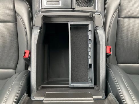 Used 2024 Ford Expedition XLT RWD image 33