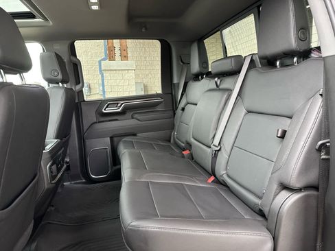 Used 2025 Chevrolet Silverado 3500 LTZ w/ LTZ Premium Package image 32