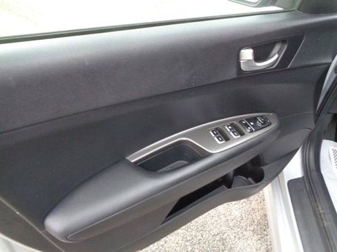Used 2020 Kia Optima LX FWD image 28