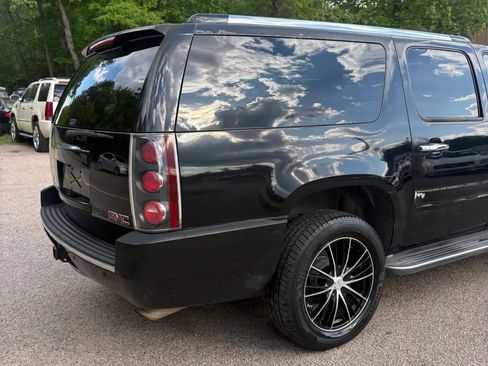 Used 2007 GMC Yukon XL Denali AWD/4WD image 4