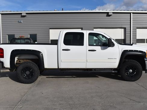 Used 2013 Chevrolet Silverado 2500 LT AWD/4WD image 4