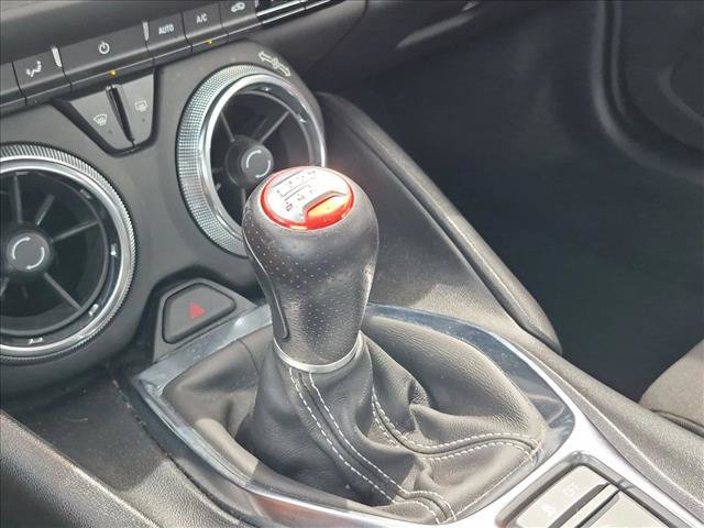 Used 2021 Chevrolet Camaro LT RWD image 10