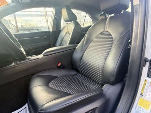 Used 2023 Toyota Camry SE FWD image 8