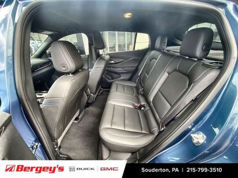 Used 2026 Buick Envista Sport Touring w/ Convenience I Package FWD image 8